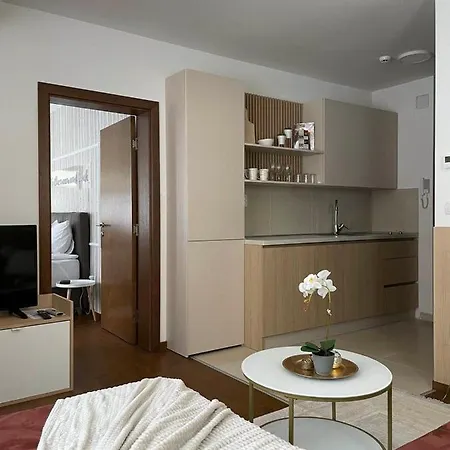 Nivalis 6 Apartment *